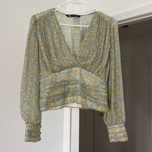 Zara Women's V-Neck Blouse - Yellow and Gray Floral